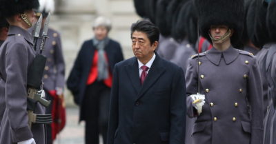 Vụ ông Abe trúng đạn: Các nhà lãnh đạo thế giới bị sốc