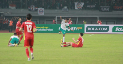 Tin sáng 3/7: U19 Việt Nam bị chuột rút, giành 1 điểm nhọc nhằn; tàu gãy đôi dịp Tập Cận Bình đến Hồng Kông