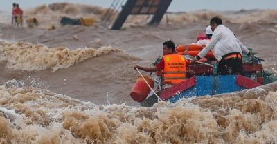 Tin tối 25/9: Lên phương án sơ tán gần 1 triệu dân tránh bão Noru; Chìm phà ít nhất 23 người thiệt mạng