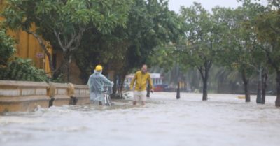 Tin trưa 28/9: Miền Trung sau bão tiếp tục mưa lớn; Nga công bố kết quả bỏ phiếu sáp nhập, lại đe dọa hạt nhân