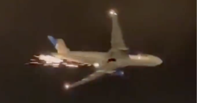 Video: Boeing 777 phát ra hàng loạt tia lửa khi máy bay vừa cất cánh