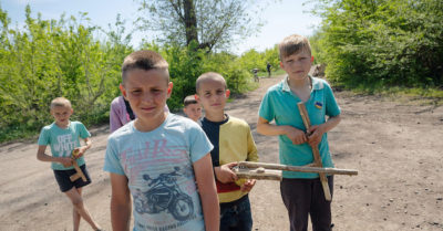 LHQ: Trẻ em Ukraine bị cưỡng ép sang Nga làm ‘con nuôi’