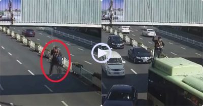 Video: Đang làm việc, công nhân bị trượt chân ngã treo lơ lửng trên cầu vượt