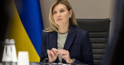 Người Ukraine đang khổ là vì ai?