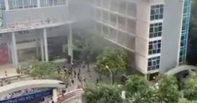 Tin 15/2: Cháy trường tiểu học ở Hà Nội; Cưỡi ngựa mặc áo xe công nghệ đi dạo bị phạt tiền