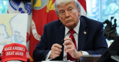 Tổng thống Trump đề xuất miễn phí lưu thông cho tàu Mỹ qua kênh Panama và Suez