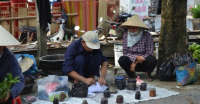 Chợ Gốc- Phiên chợ quê hiếm hoi còn sót lại giữa lòng Thái Bình, bán toàn thức quà mà thành phố không thể có