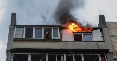 Máy bay không người lái Nga tấn công Kyiv, bảy người bị thương