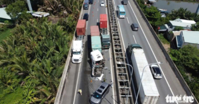 Tai nạn liên hoàn trên cao tốc TP.HCM – Long Thành: Giao thông tê liệt hơn 8 km