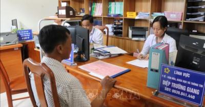 Hoàn thiện tổ chức bộ máy hành chính hai cấp
