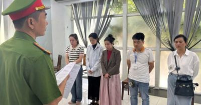 Thuốc trị’ phòng khám vẽ bệnh moi tiền: Cảnh báo, xử lý và bài học quản lý y tế