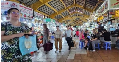 Chợ Bến Thành cần tăng giáo dục tiểu thương, chế tài giữ thương hiệu du lịch TP.HCM
