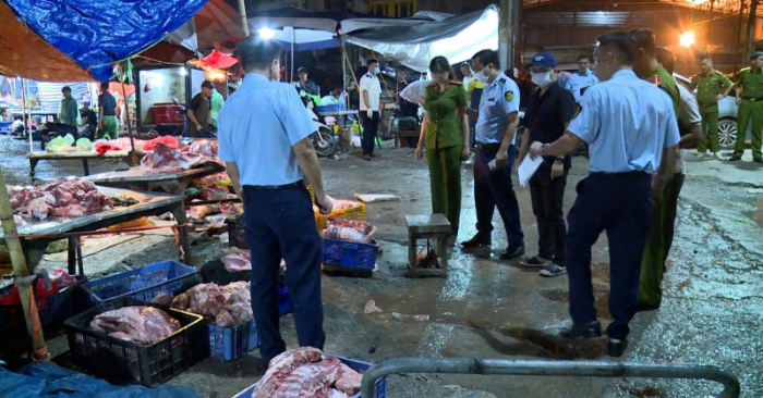 thịt lợn nhiễm bệnh