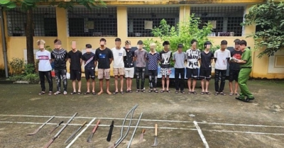 Hà Nội: Quái xế hỗn chiến gây hỗn loạn