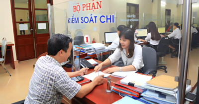 Kho bạc nhà nước làm xuyên lễ đảm bảo tặng quà 100.000 đồng trước 2/9