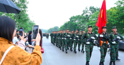 Hà Nội phát nước, đồ ăn miễn phí phục vụ người xem diễu binh 2/9