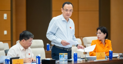 50% thuốc bán qua mạng có nguy cơ là giả, Bộ trưởng Y tế cảnh báo
