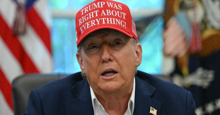 Tổng thống Trump cảnh báo Nga đối mặt lệnh trừng phạt nặng nề
