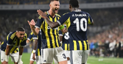 Mourinho dẫn dắt Fenerbahce ngược dòng hạ Feyenoord
