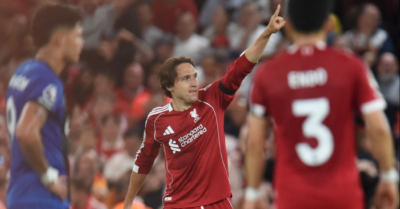 Liverpool hạ Bournemouth 4-2, Chiesa ghi bàn quyết định