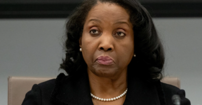 Phép thử quyền lực: Trump sa thải Thống đốc Fed, thách thức Tòa án Tối cao