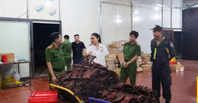 Hình ảnh xưởng thịt trâu gác bếp giả ở Phú Thọ bị triệt phá