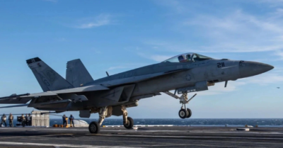 F/A-18 Super Hornet rơi ngoài khơi Virginia