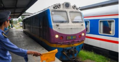 Ảnh hưởng của Kajiki khiến đường sắt, hàng không hủy chuyến hàng loạt