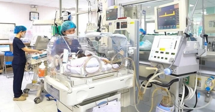 Bé sơ sinh tử vong sau ca mổ lấy thai “chọn ngày đẹp” ở Hà Nội