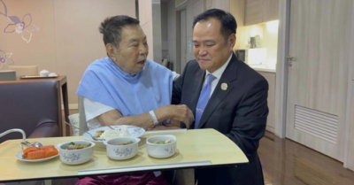 Tân thủ tướng Thái Lan Anutin và hành động hiếu kính