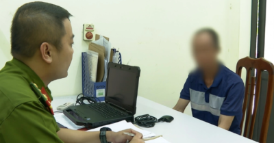 Người đàn ông Hưng Yên hành hạ con bị khởi tố