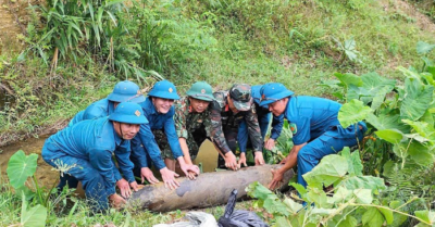Đào bể nước phòng cháy, phát hiện quả bom nặng 226kg còn nguyên kíp nổ