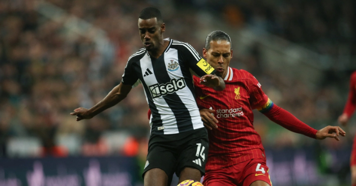 Newcastle chia tay Isak, Liverpool lập bom tấn chuyển nhượng 175,5 triệu USD