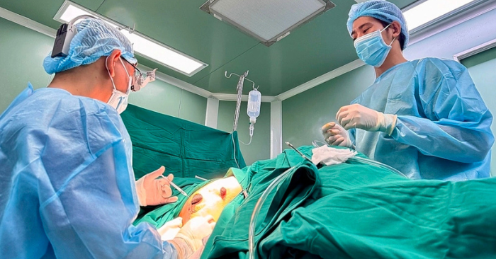 Filler làm đẹp mông gây áp xe, đau đớn kéo dài