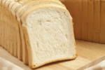 Tác hại của bánh mì trắng: Vì sao chuyên gia khuyên nên hạn chế?