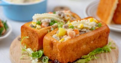 Loại bánh có tên rùng rợn – bánh mì “quan tài” hút khách ở Đài Loan