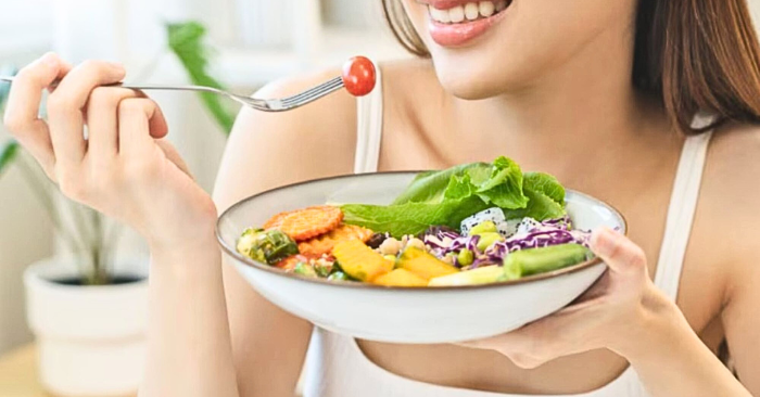 Bí quyết giữ dáng khỏe đẹp nhờ chế độ ăn 80/20 thông minh
