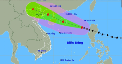 Bão số 11 giật cấp 14, cách Hoàng Sa 570km, đang mạnh lên rất nhanh