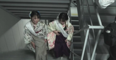 Nghi thức trưởng thành leo thang bộ 300m tại tòa nhà cao nhất Osaka