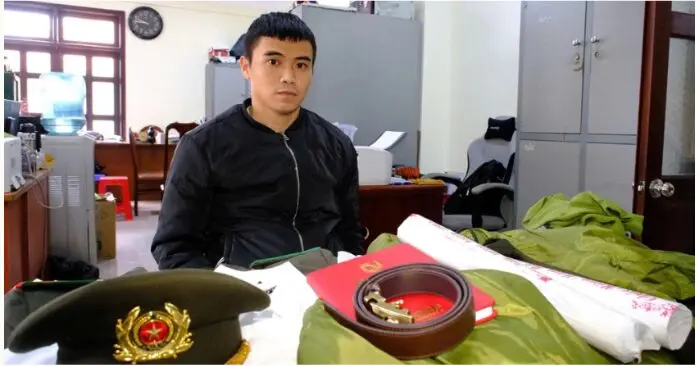 Giả danh công an lừa bán rượu ngoại