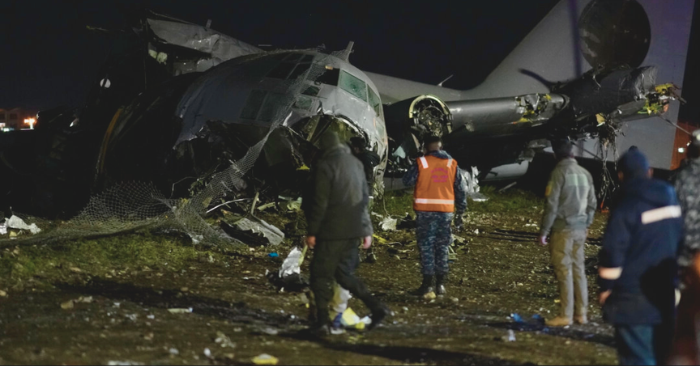 Thảm kịch máy bay quân sự chở tiền rơi tại Bolivia khiến ít nhất mười lăm người thiệt mạng