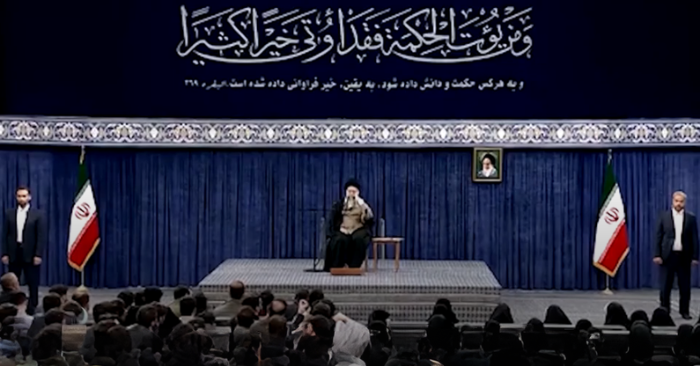 Tổng thống Trump để ngỏ khả năng thay đổi chính quyền tại Iran