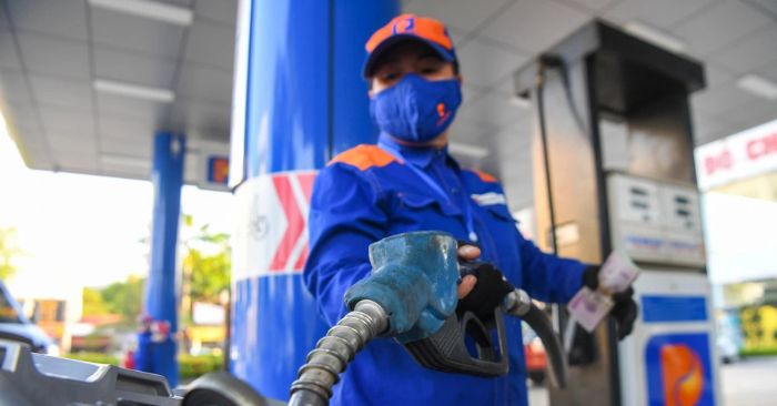 Giá xăng dầu Việt Nam thay đổi cách quản lý nguồn cung về giá
