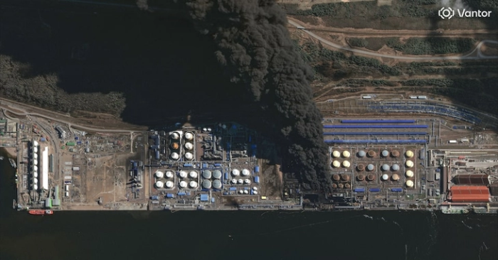 Tấn công cảng dầu Nga: Ukraine tập kích Ust-Luga gây xáo trộn thị trường năng lượng