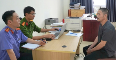 Khởi tố Phan Văn Thời vì dùng búa tấn công cảnh sát giao thông