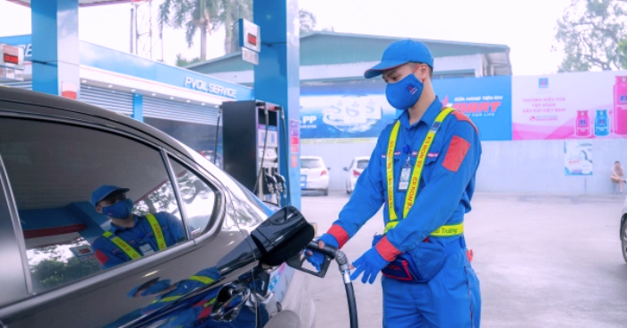 Giá xăng giảm: Bước ngoặt hạ giá nhiên liệu từ chính sách thuế