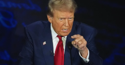 Tổng thống Trump kêu gọi quân đội hạ vũ khí xin tị nạn