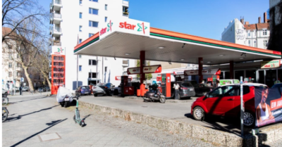 Nhiều nước châu Âu tìm cách hạ nhiệt thị trường khi giá xăng vượt ngưỡng 2 euro