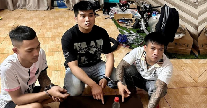 Thu giữ vũ khí tại Gia Lai trong căn nhà của nhóm đối tượng nghiện ngập