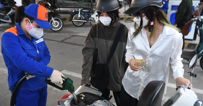 Quỹ bình ổn xăng dầu